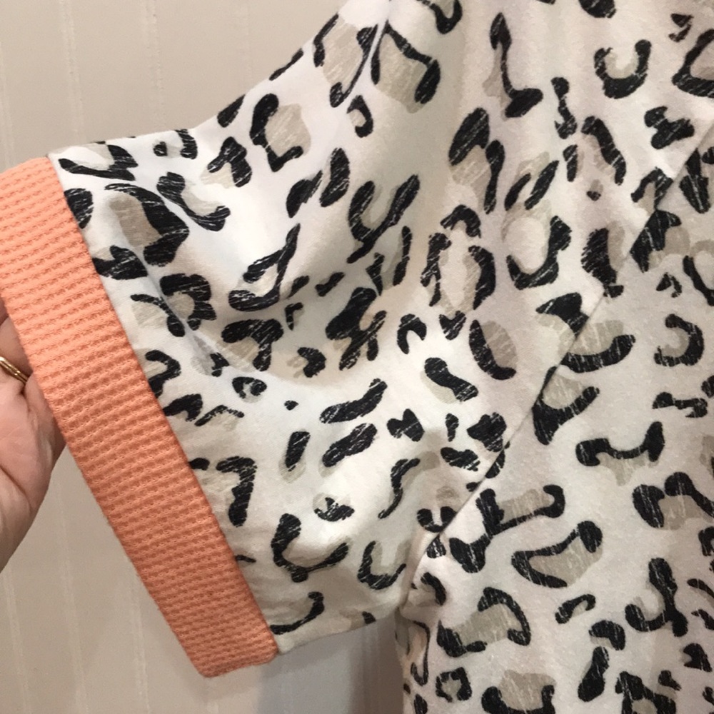 Cute Animal Print Top - Picture 3 of 8